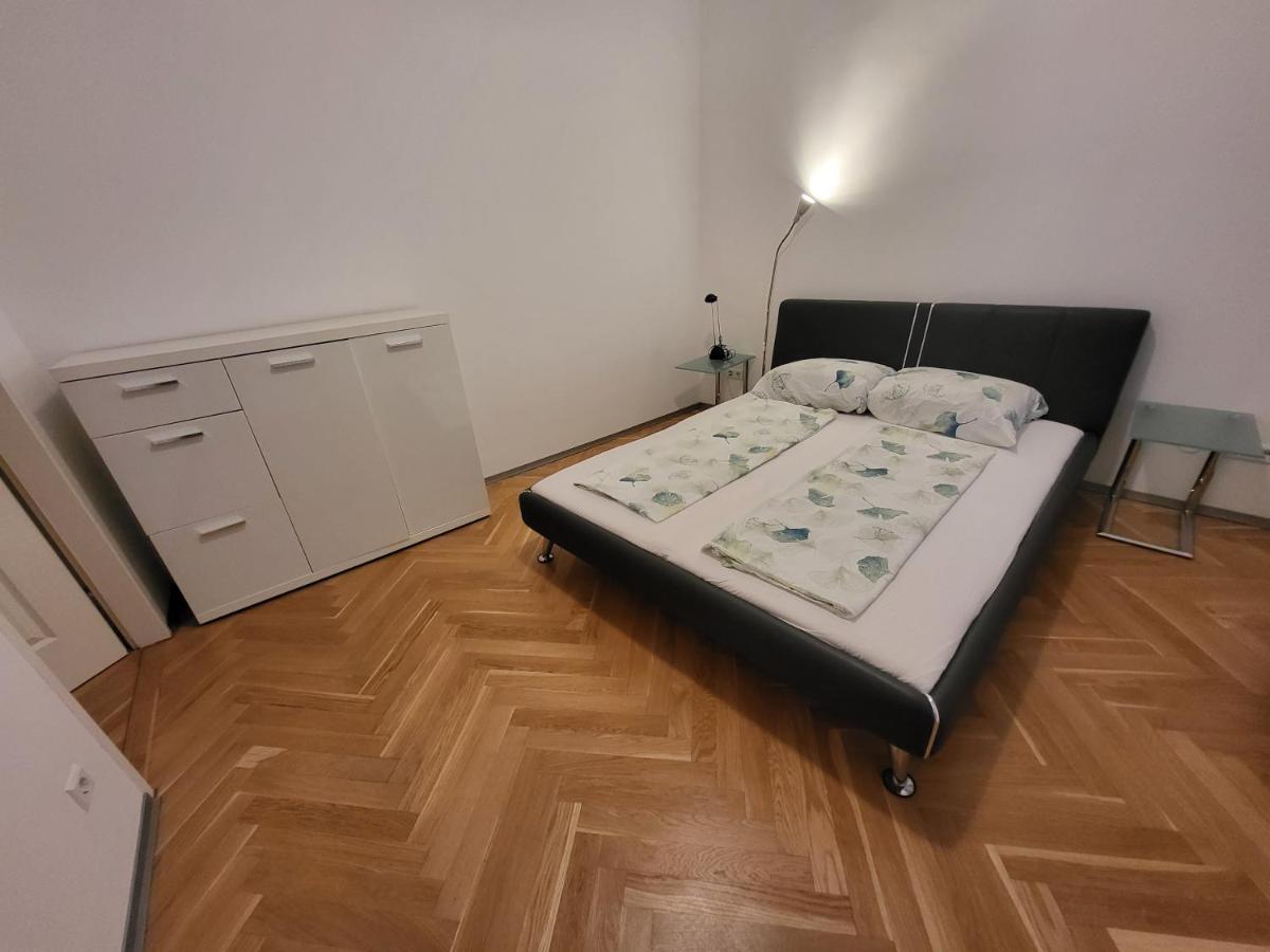 Appartement Cozynite Premium Hundertwasser *